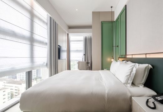 2. 인베스톤 호텔 ..