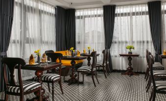 Romantique Hotel De Hanoi