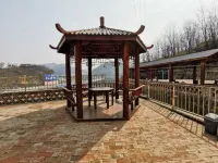 Walker Cave House