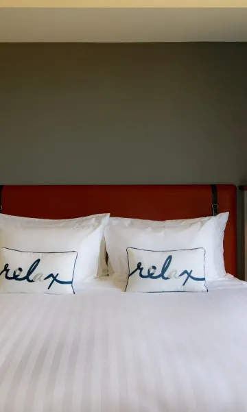 ห้องซูพีเรียร์ เตียงใหญ่ 1 เตียง