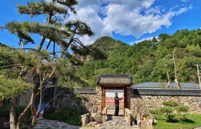 Xinglong Forest Country Residence