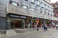 Homeinn Plus Hotel (Beijing Tiananmen Square Qianmen Dashilan Pedestrian Street) Hotel di Beijing