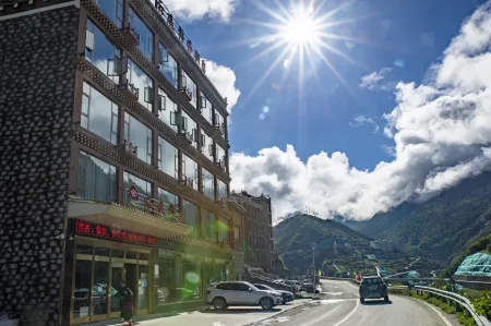Siguniang Mountain Yunyi Jinfeng Hotel
