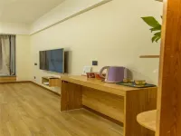 Weifang Yunqi House (Kuiwen District Government Technician College Store)