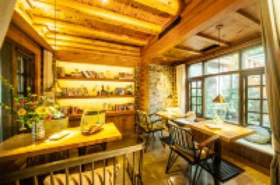 九如山貓窩民宿