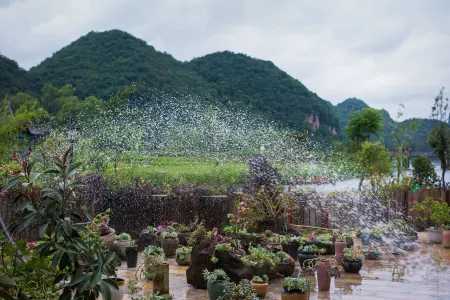 Puzhe Black Qiyu Lake View Homestay (Lover Bridge Shop)