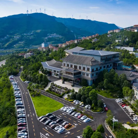Guangyuan Empress Hot Spring Hotel