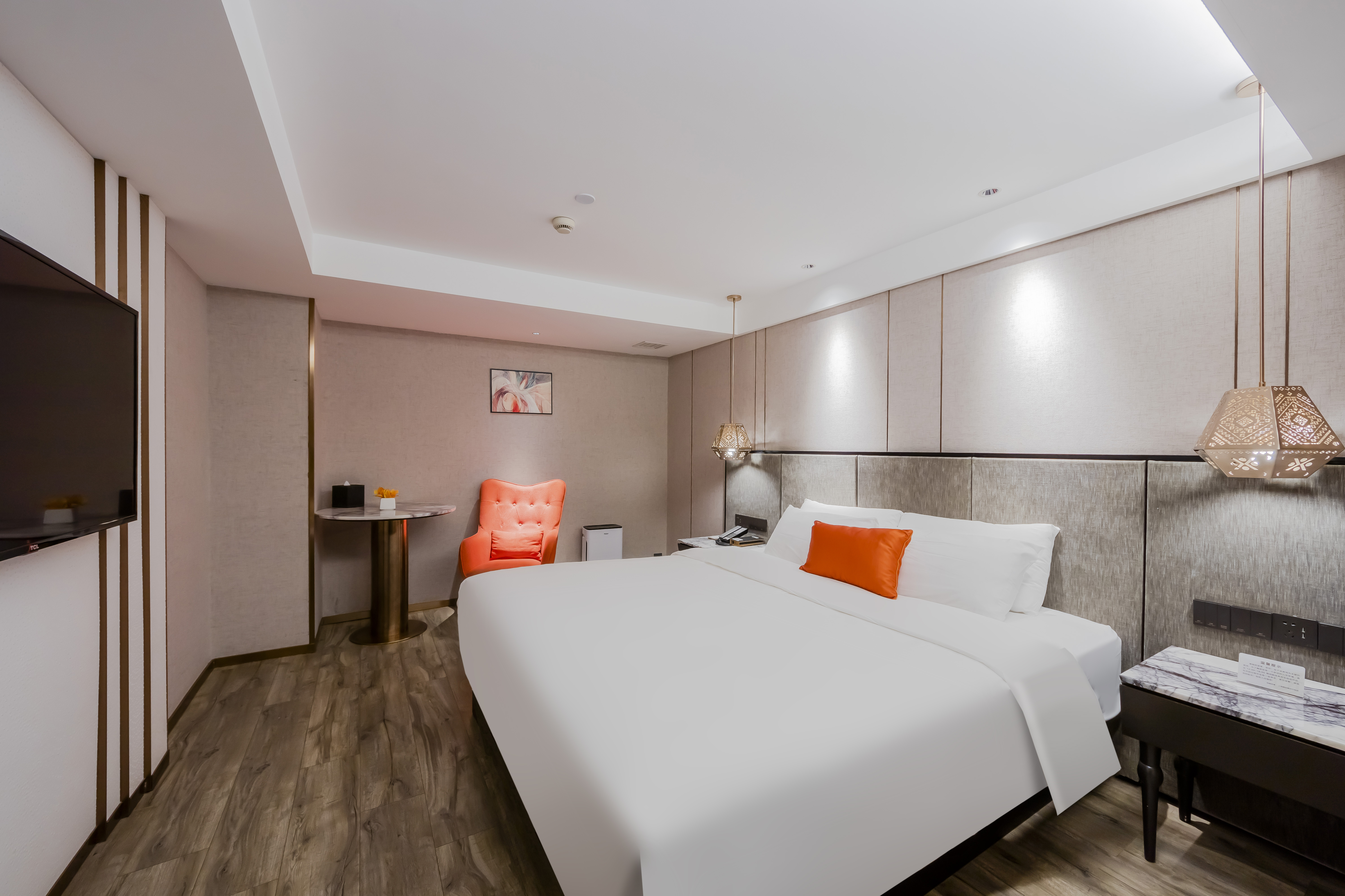 Yitel Premium (Shanghai people's Square Nanjing Road Pedestrian Street shop) Hotels in Shanghai