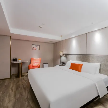 Yitel Premium (Shanghai people's Square Nanjing Road Pedestrian Street)