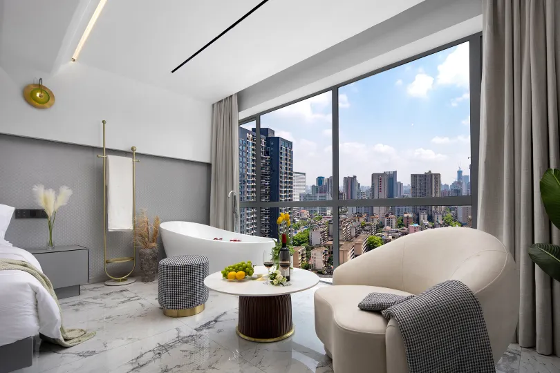 Liubai·Lanshe Hotel (Changsha Wuyi Square Chaozong Street Branch)