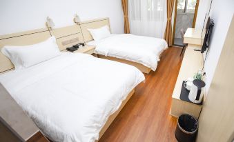 Light Courtyard Apartment (Guangzhou International Textile City Sun Yat-sen University Branch)