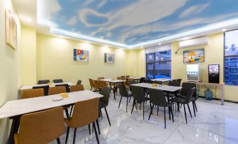 Bayman Holiday Inn Guandu Square Kunming