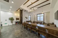 幾何小築民宿（海螺溝磨西古鎮店）