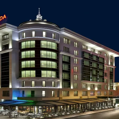 Ramada Plaza by Wyndham Eskisehir Hotels near Eskişehir Enveriye Railway Station