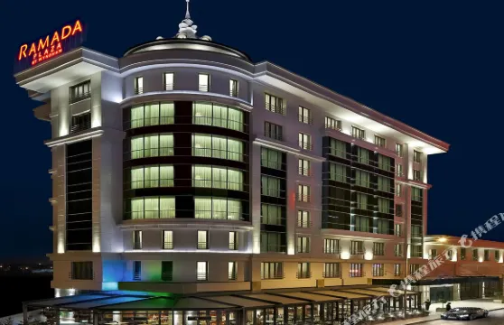 埃斯基謝希爾温德姆華美達廣場酒店