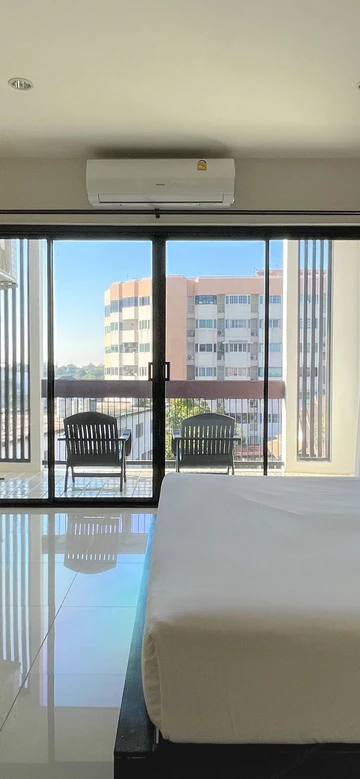 รูปภาพของดิ เอ็มไพร์ นิมมาน