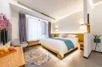 Floral Lux Hotel·Beizheng Hotel (Tianmenshan National Forest Park Store) Hotels in Zhangjiajie