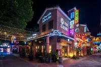 Floral Hotel·Wang Yan Bieyuan Hotel (Leizhou Maode Gonggucheng Store) Hotels in Leizhou