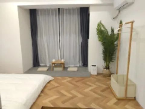 Mondrian Homestay (Ganzhou Wanxiang SOHO)