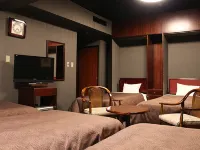 HOTEL LiVEMAX BUDGET Yokohama Tsurumi Hotels near JR Bentembashi Station