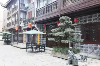 Shiquan Huitong Fudi Homestay
