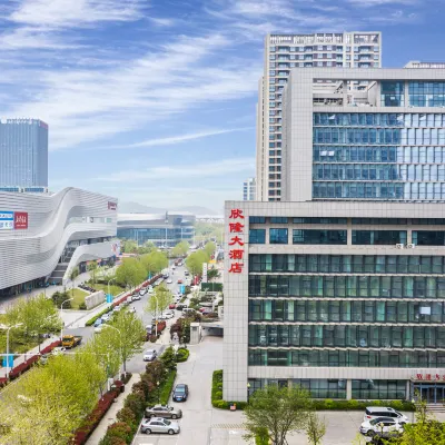 Qingdao Xinlong Grand Hotel (Jinshatan) Hotels near Mingjia Gallery