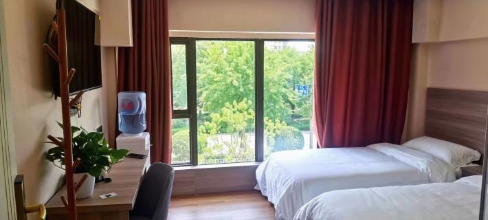 Huijie Hotel Hotels in Yingshang