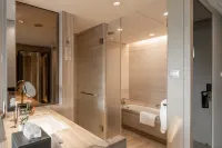 Grand Pacific Hotel Hotels near Longshan Park (South Gate)