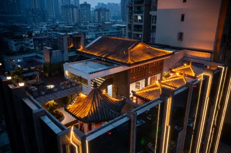 Yunding intelligent E-sports Hotel (Cuibai business city store) Отели рядом с достопримечательностью «Yibin Vocational and Technical College»