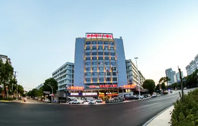 Riverside Hotel