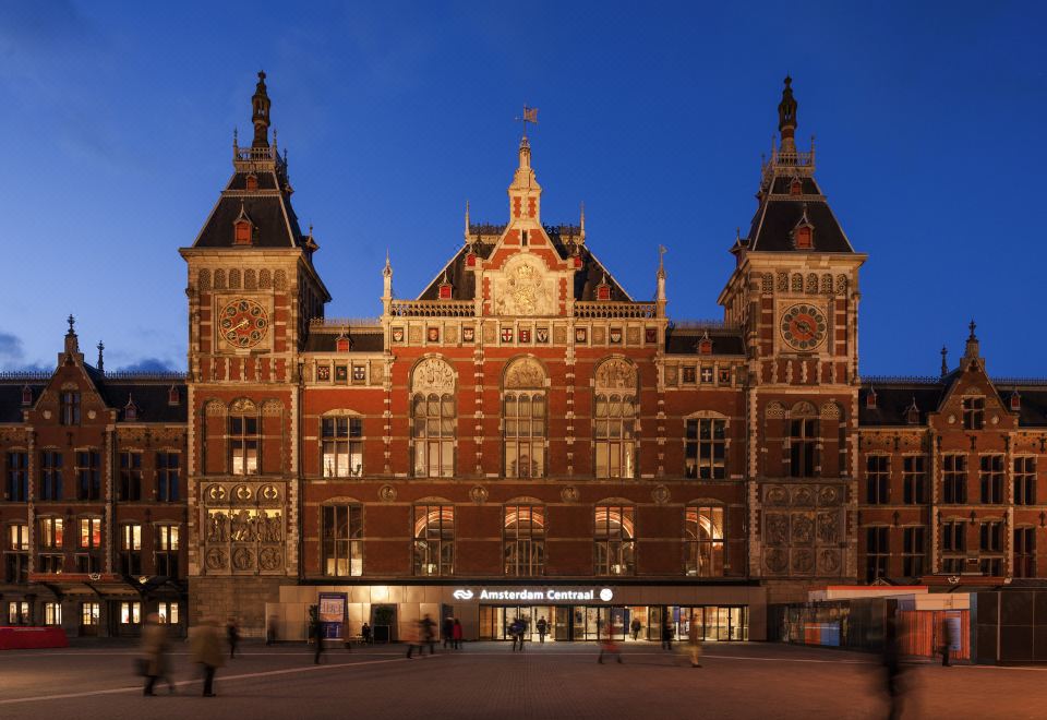 Ibis Styles Amsterdam Central Station - Évaluations de l'hôtel 3 étoiles à  Amsterdam