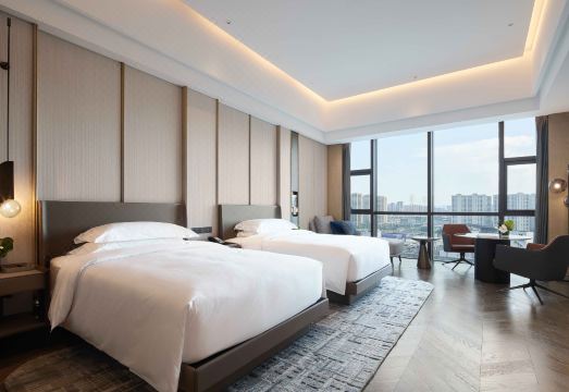 4. 인터컨티넨탈 항..