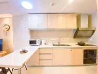 Hello Apartment (Phoenix Culture Plaza)