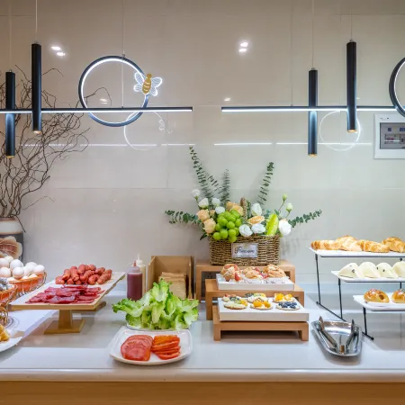 GreenTree Inn Hotel (Yulin Hongjin Market Yide Branch)