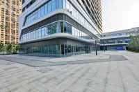Romantic Season Cloud Hotel (Shenyang Quanyun Road Wanda Plaza Longhu Tianjie Branch) - 3 stelle