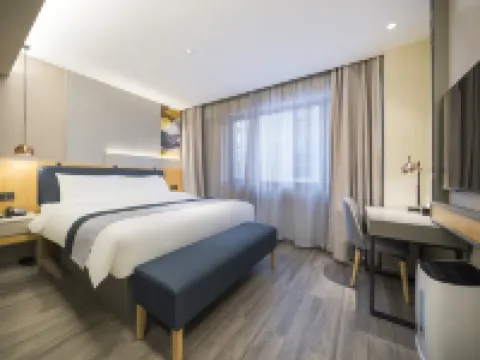 Home Inn Select （Chaoyang Shuangta Central Hospital Store） Hotels near صالة مطار تشاويانغ
