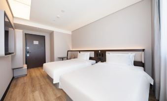 HanTing Hotel (Beijing Wukesong Wanshou Road Subway Station)