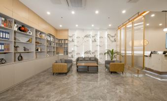 Elong Me Anlai Hotel (Shanghai Jinshan Industrial Zone)