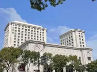 白金漢爵ホテル 上海（大零号湾国際会議センター） 上海交通大学行キャンパス-総合体育館周辺のホテル