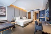 Atour Hotel Jincheng Gaoping East High-speed Railway Station