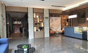 ECHARM Hotel (Guangzhou Railway Station Hebian Metro Station)