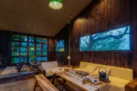 No see the mountain·And slow homestay Hotels in Qingzhen