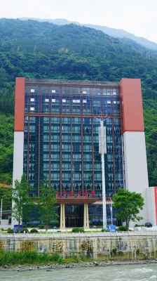 Baoxing Jiajinshan Hotel Hotels in Baoxing