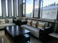 Listen to Ziyun. Yunshang Shiwai Hotel Hotels in Zhenkang