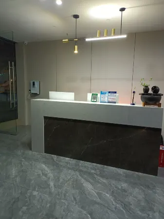 Yafeite Hotel (Guang'an South Railway Station) Отели рядом с достопримечательностью «Deng Xiaoping Former Residence Museum»