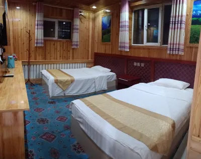 Tekes Winter Fruit Inn