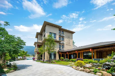 chenlichengwai Homestay Отели рядом с достопримечательностью «Chuiyun Tongtian River»