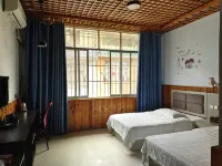 Sanjiang Xinyuan Hotel