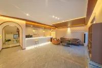 Yunshuijian Meisu (Huashan Tourist Center Store)