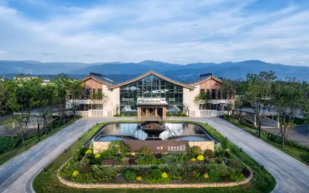 XICHANG JOYHUB AIR HOTEL